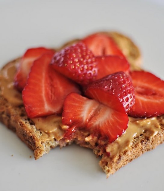 Breakfast strawberry snadwich