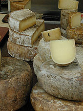 Cheese bought in bulk can be kept fresh for long