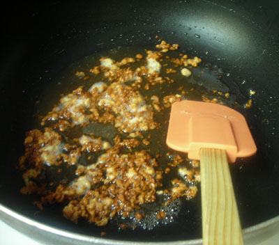 Stir-fry method of making coconut oil at home