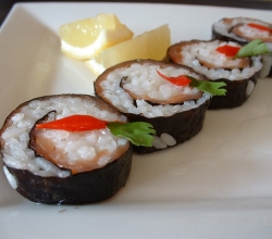 Smoked salmon sushi style