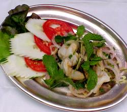 Spicy prawn salad