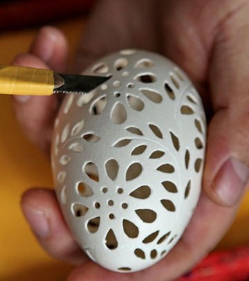 Carving Eggshells