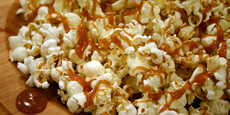 how to eat caramel corn - and smack it like a tasty crunch how to eat caramel corn - and smack it like a tasty crunch