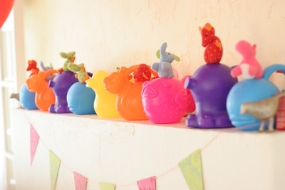 how to plan your baby's first birthday party - of balloons and toys and fun how to plan your baby's first birthday party - of balloons and toys and fun