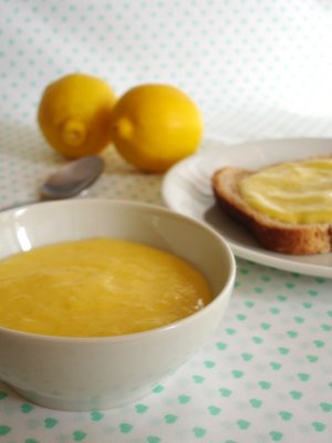 Lemon Curd makes for a healthy dessert for diabetics
