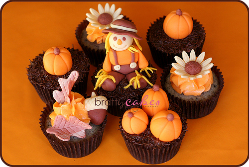 cute cupcakes for kids. pumpkin cupcakes