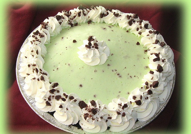 Chocolate mint silk pie