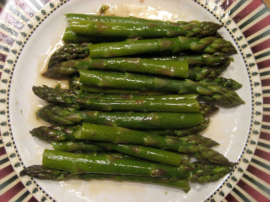 Steamed Asparagus Steamed Asparagus picture