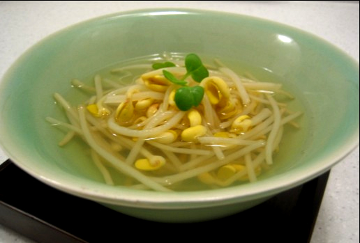 Korean Bean Sprout Soup Korean Bean Sprout Soup picture