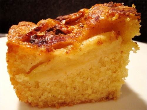 Lemon Flavored Sponge Cake Lemon Flavored Sponge Cake picture