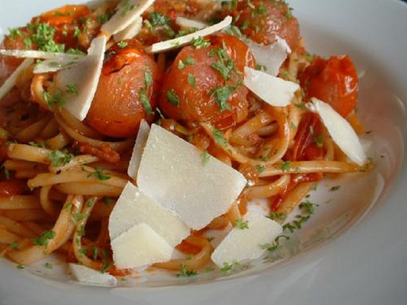 Linguine with Lychees, Chicken and Cashews Linguine with Lychees, Chicken and Cashews picture