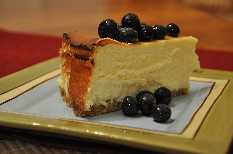 Low-Calorie Cheesecake Low-Calorie Cheesecake picture