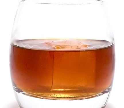 Manhattan Using Sweet Vermouth Manhattan Using Sweet Vermouth picture