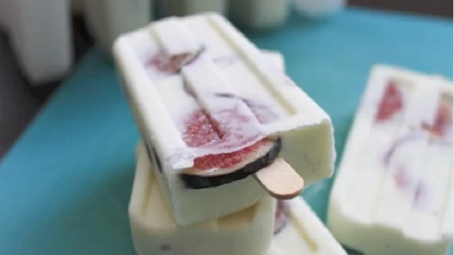 Fig, Vanilla and Sour Cream Popsicle Fig, Vanilla and Sour Cream Popsicle picture