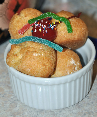 Miniature Cream Puffs Miniature Cream Puffs picture