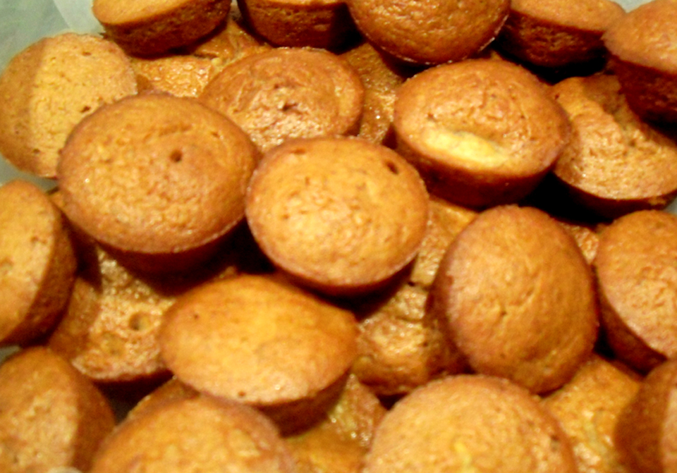 Arlean's Molasses Refrigerator Muffins Arlean's Molasses Refrigerator Muffins picture