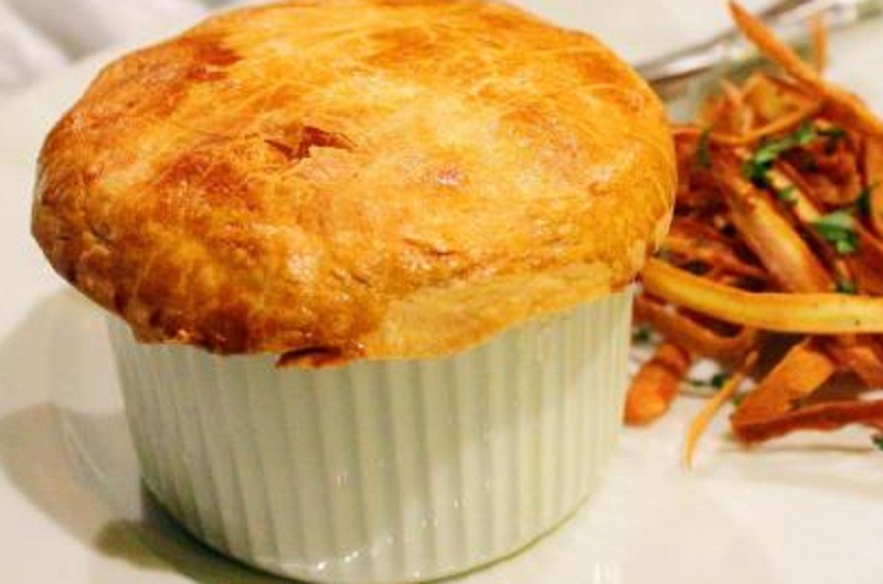 Mushroom and Kidney Pie Mushroom and Kidney Pie picture
