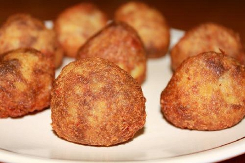 Olive-Cheese Balls Olive-Cheese Balls picture