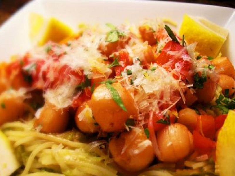 Pasta with Bay Scallop Saute Pasta with Bay Scallop Saute picture