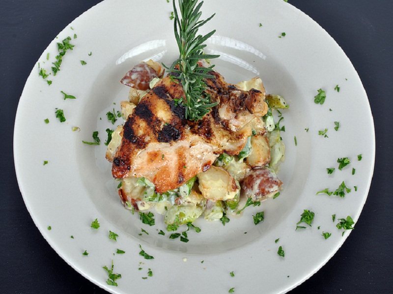 Pasta with Chicken Tikka and Mint Raita Pasta with Chicken Tikka and Mint Raita picture