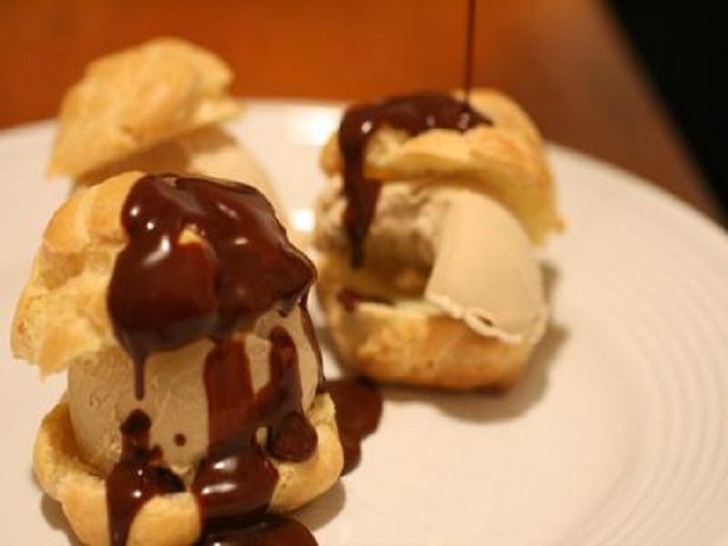 Peanut Fudge Sauce Peanut Fudge Sauce picture