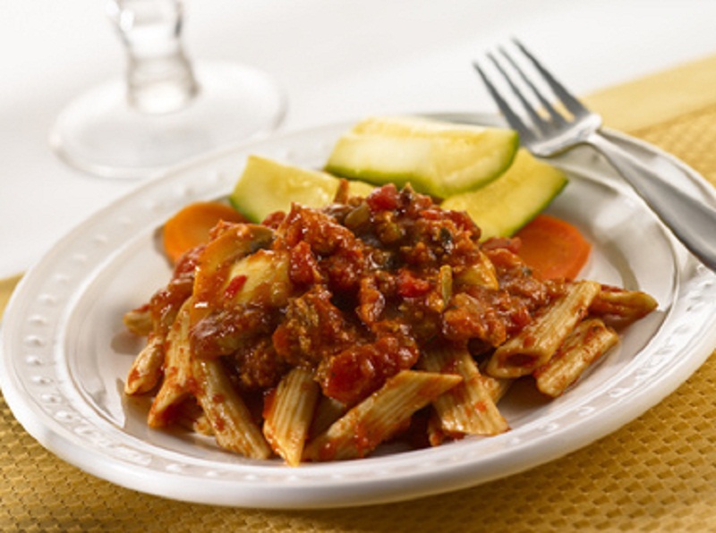 Penne and Fresh Tuna with Raisin and Almond Sauce Penne and Fresh Tuna with Raisin and Almond Sauce picture