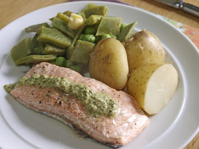 Cod With Hollandaise Sauce Cod With Hollandaise Sauce picture