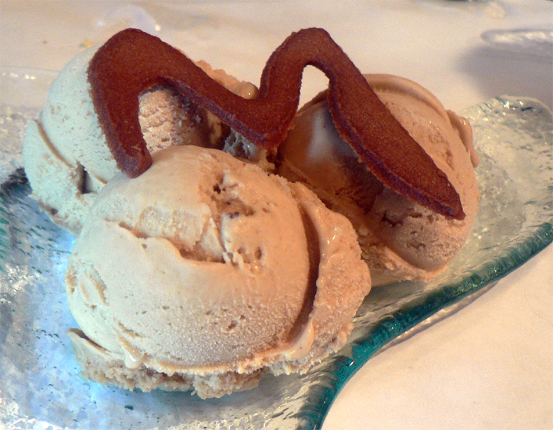Praline Ice Cream Praline Ice Cream picture