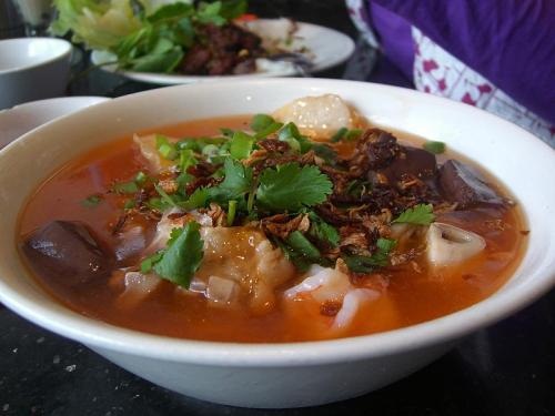 Prawn and Wonton Soup Prawn and Wonton Soup picture