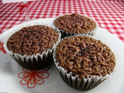 Quick Cocoa Cupcakes Quick Cocoa Cupcakes picture