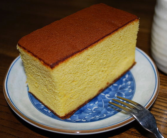Real Sponge Cake Real Sponge Cake picture
