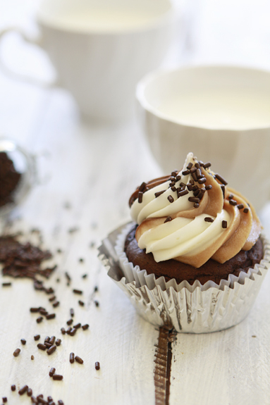 Chocolate Cupcakes with Nutella, Almond Butter and Vanilla Cream Cheese Frosting Chocolate Cupcakes with Nutella, Almond Butter and Vanilla Cream Cheese Frosting picture