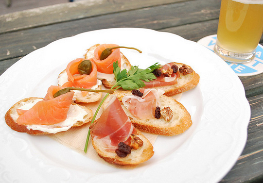 Smoked-Salmon Canapes Smoked-Salmon Canapes picture
