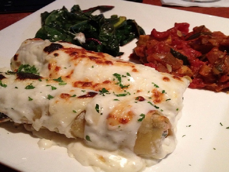 Salmon Cannelloni with Creamy White Sauce Salmon Cannelloni with Creamy White Sauce picture