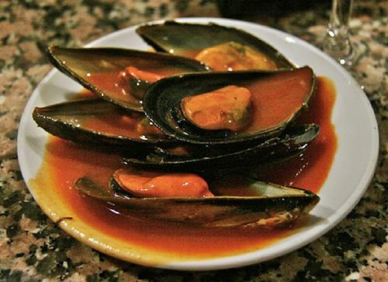 Sauteed Mussels in Tomato Wine Broth Sauteed Mussels in Tomato Wine Broth picture