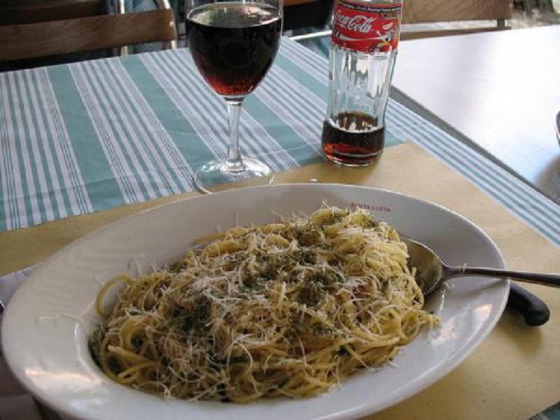 Shredded Courgettes with Golden Garlic Shredded Courgettes with Golden Garlic picture
