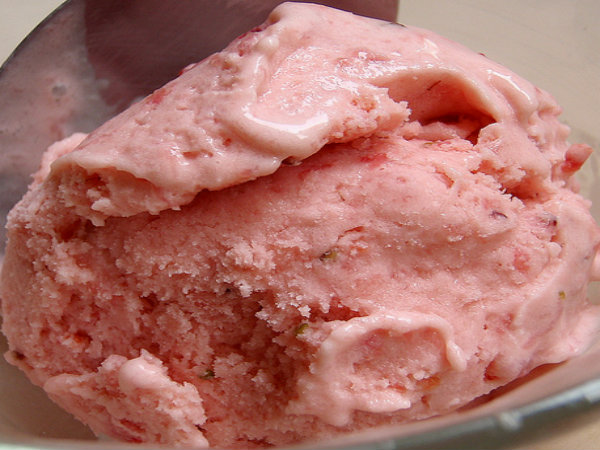 Strawberry Ice Cream Strawberry Ice Cream picture