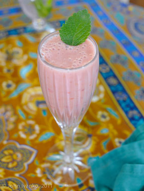 Very Berry Smoothie Very Berry Smoothie picture