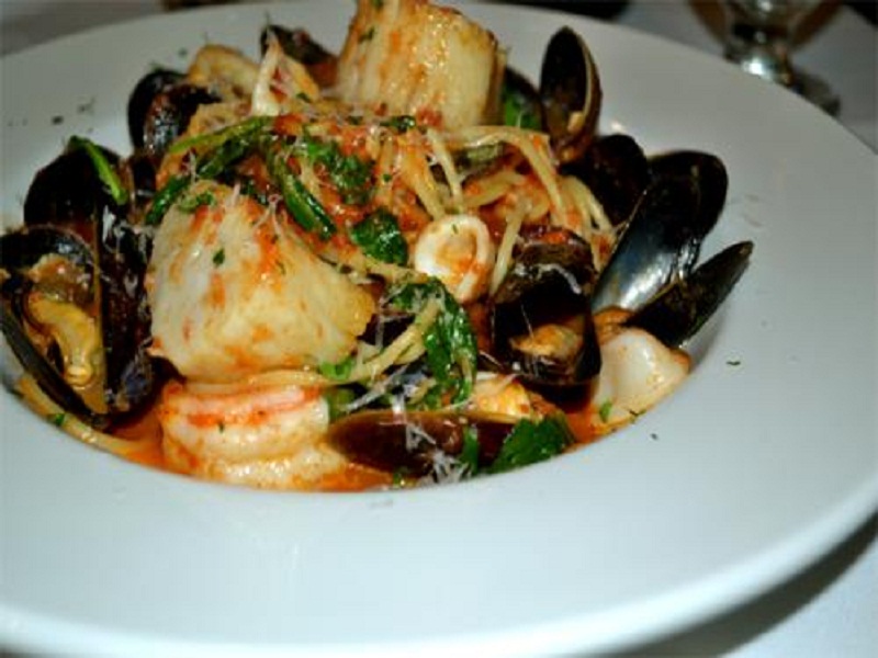 Spaghetti With Seafood Marinara Sauce Spaghetti With Seafood Marinara Sauce picture