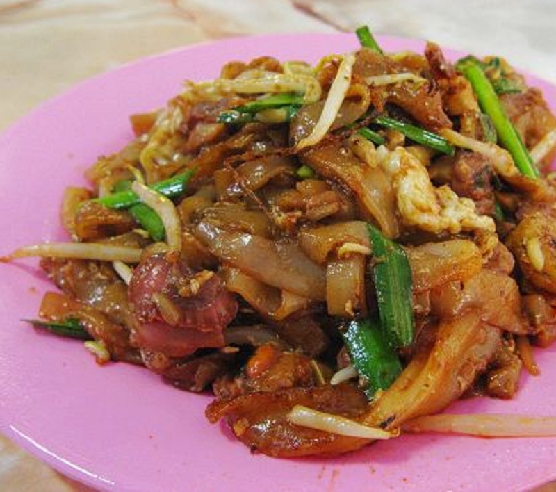 Stir Fried Crab With Pork And Noodles Stir Fried Crab With Pork And Noodles picture
