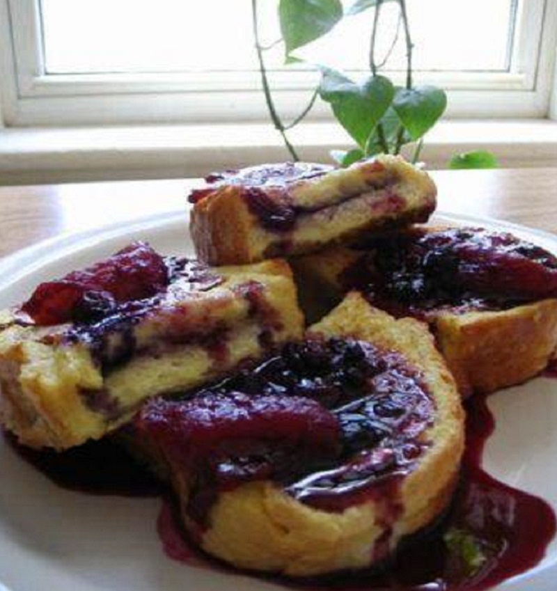 Strawberry French Toast Triangles Strawberry French Toast Triangles picture