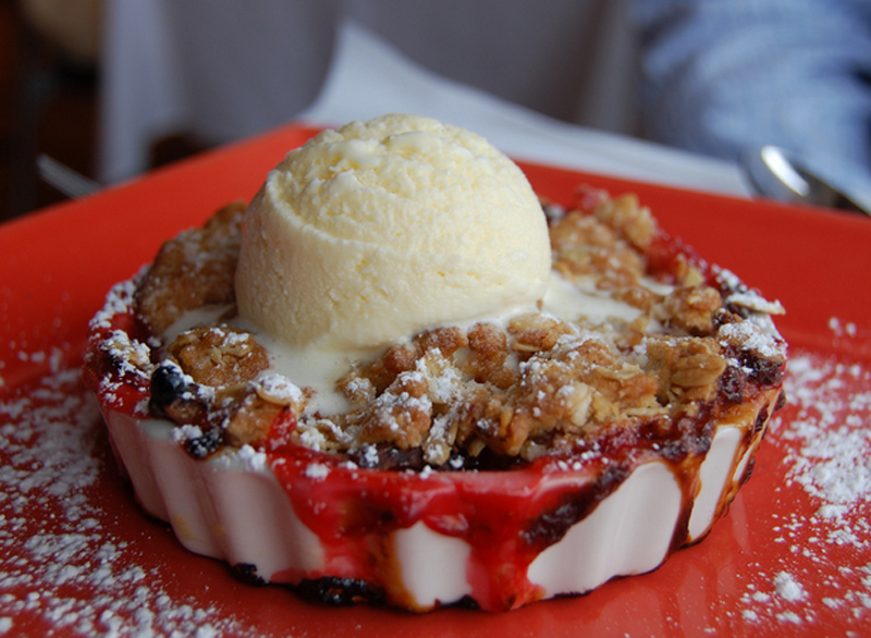 Strawberry Rhubarb Crispy Strawberry Rhubarb Crispy picture