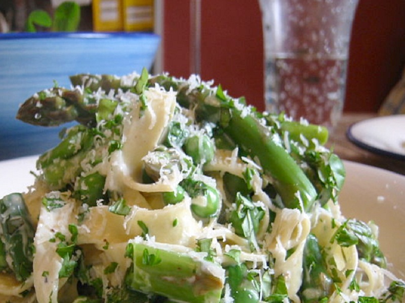 Tagliatelle with Asparagus Ham and Cream Tagliatelle with Asparagus Ham and Cream picture