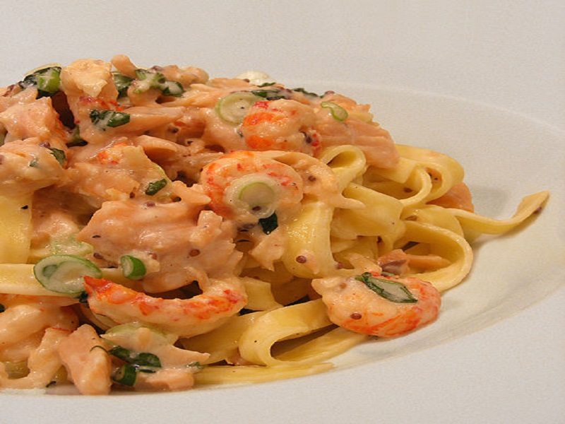 Tagliatelle with Scallops and Smoked Salmon Tagliatelle with Scallops and Smoked Salmon picture