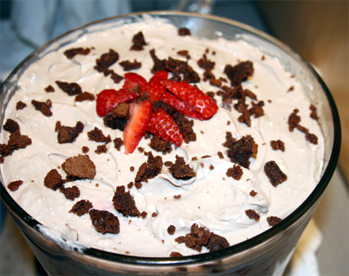 Toffee Crunch Fairytale Brownie Trifle Toffee Crunch Fairytale Brownie Trifle picture