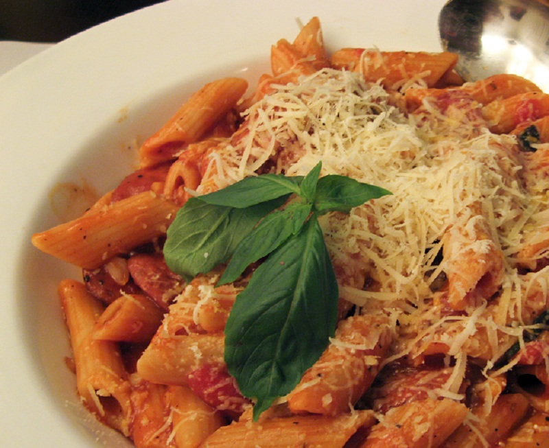 Tomato And Fresh Basil Pasta Tomato And Fresh Basil Pasta picture