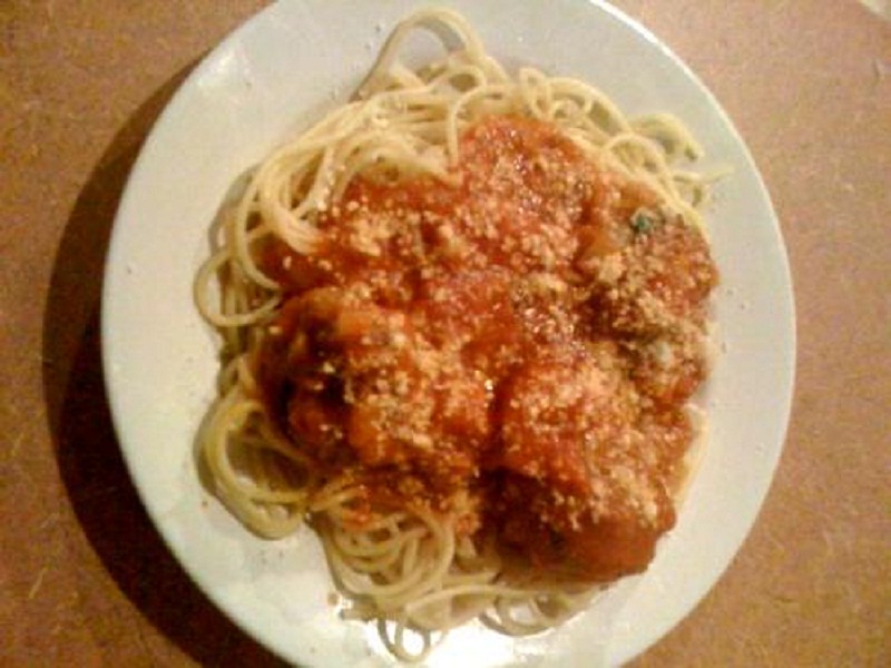 Turkey Pesto Meatballs With Zucchini And Pasta Turkey Pesto Meatballs With Zucchini And Pasta picture