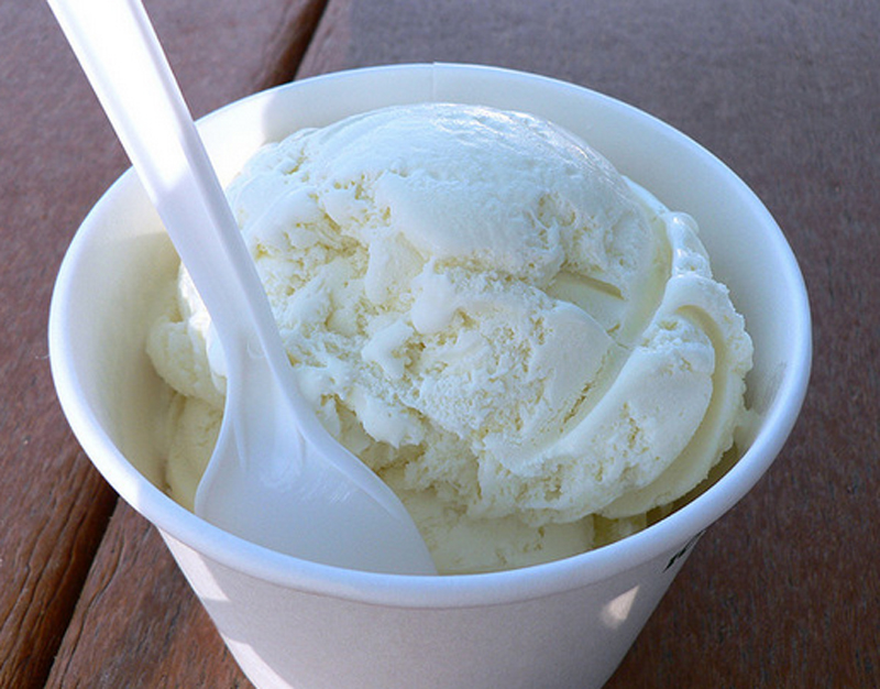 Cinnamon Ice Cream Cinnamon Ice Cream picture