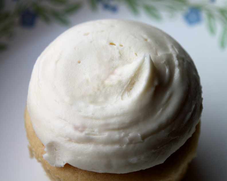 Vanilla Icing Vanilla Icing picture
