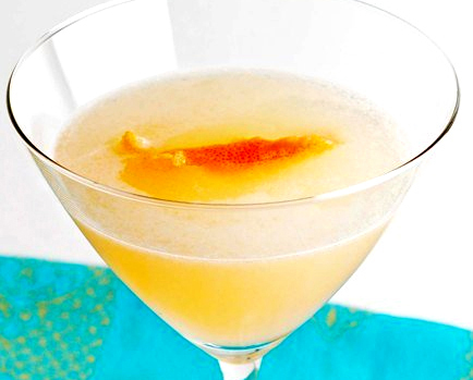 Vermouth And Vodka Cooler Vermouth And Vodka Cooler picture